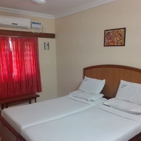 Ktdc Nandanam Guruvayoor Hotel Guruvayur Exterior photo
